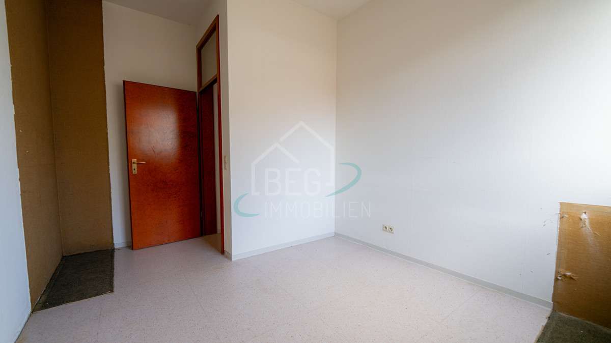 Immobilie in Rosengarten - Viel Platz für Ihre Ideen: Gewerbe- oder Wohnnutzung möglich - Bild 0