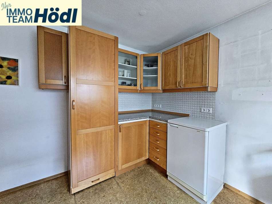 2. Foto Küche samt Einbauküche