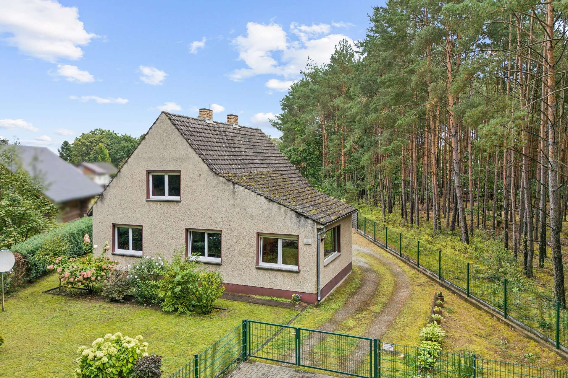 Einfamilienhaus am Waldrand mit Baureserve und zwei Zufahrten, Oder Spree Kreis – Bild 2