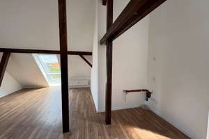 *  Besondere Dachwohnung mit großen Fensterflächen, Balken und Schrägen - ID 6728* – Die vollständige Adresse der Immobilie erhältst du vom Anbieter., 1189 Coschütz/Gittersee, Dresden – Vorschaubild 7