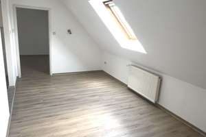 GEPFLEGTE 2-ZIMMER DACHGESCHOSSWOHNUNG IM HERZEN VON WIESBADEN-BIEBRICH – Rathenauplatz 2, 65203 Biebrich, Wiesbaden – Vorschaubild 5