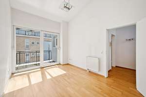 Attraktive Architektur in bester Lage: Modernes Reihenmittelhaus mit Dachterrasse, Atrium und Garage – Die vollständige Adresse der Immobilie erhältst du vom Anbieter., 68723 Schwetzingen – Vorschaubild 14