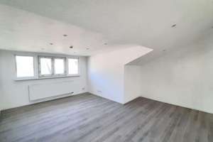 Großzügige 3,5 Zimmer DG Wohnung in zentraler Lage – Emanuel-Geibel-Str. 22, 65185 Mitte, Wiesbaden – Vorschaubild 3