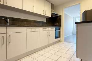 Charmante 3-Zimmer-Wohnung mit traumaftem Blick über die Dächer von Fürth – Die vollständige Adresse der Immobilie erhältst du vom Anbieter., 90762 Altstadt, Innenstadt, Fürth – Vorschaubild 3