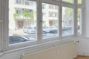 Altbau 3-Zimmer-Wohnung mit angebundenem Atelier/Showroom – Niebuhrstraße – Niebuhrstraße 58, 10629 Charlottenburg, Berlin – Vorschaubild 12