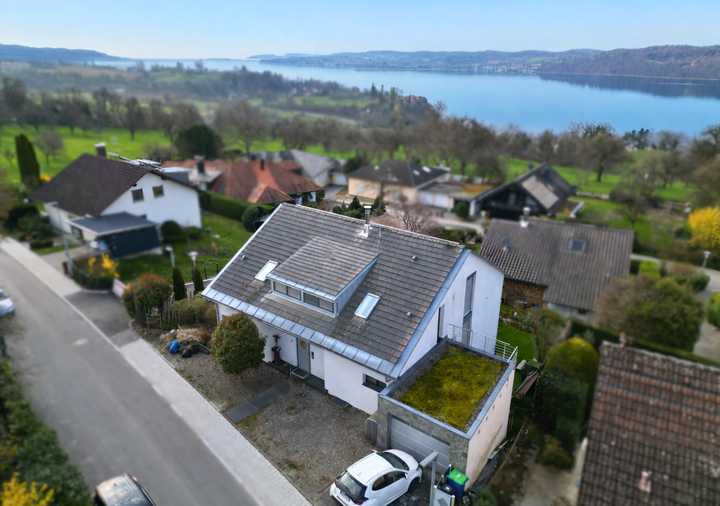 Exklusive Villa mit Panorama-Seeblick, Wellnessbereich & Einliegeroption in Toplage