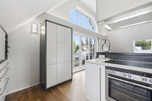 Dachgeschosswohnung mit beeindruckender Gesamtfläche, Terrasse, Balkon und 0,73 % Finanzierung – Die vollständige Adresse der Immobilie erhältst du vom Anbieter., 81827 Waldtrudering, München – Vorschaubild 7