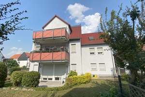 moderne Immobilie mit 3 Wohneinheiten in Nieder-Rosbach – Die vollständige Adresse der Immobilie erhältst du vom Anbieter., 61191 Rosbach vor der Höhe – Vorschaubild 1