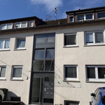 2,5 Zi- Dachgeschosswohnung mit Charme und EBK im schönen Remstal in Korb