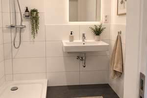 Provisionsfrei, Kernsaniertes, sonniges & bezugsfreies Appartement am Ku’damm – Cicerostr. 54, 10709 Wilmersdorf, Berlin – Vorschaubild 4