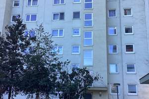 Wohnen mit Weitblick: renovierte 2-Zimmer-Wohnung mit Balkon!