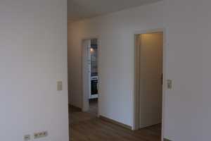 Helle 2-Zimmer-Wohnung an berufstätigen/ studierenden Single, Paar zu verm.    – Mannheim – Vorschaubild 2