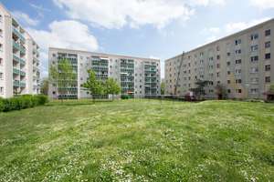 Frisch saniert zum 01.12. – mit Aufzug bequem nach oben... – 39128 Kannenstieg, Magdeburg – Vorschaubild 2