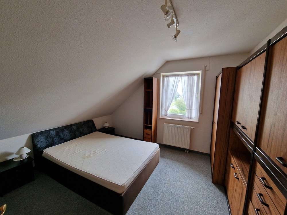 Immobilie in Lembruch - Charmante, gut vermietete zwei-Zimmer-Dachgeschosswohnung zu verkaufen - Bild 0