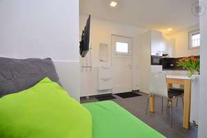 Schön möbliertes Apartment mit  Stellplatz in Stuttgart Weilimdorf – Die vollständige Adresse der Immobilie erhältst du vom Anbieter., 70499 Bergheim, Stuttgart – Vorschaubild 7