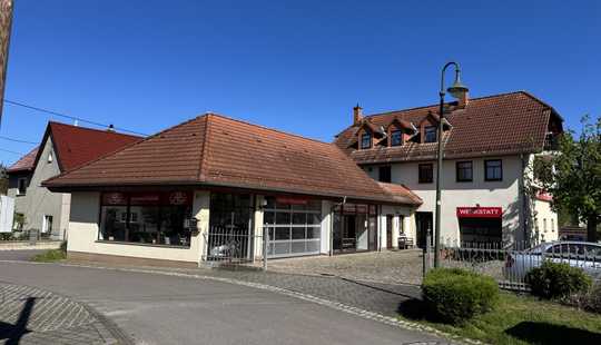 Bild von Wohnen und Arbeiten vereint ** EFH mit Kfz-Werkstatt und Ausstellung**