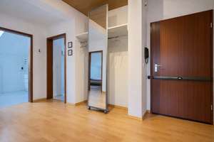 Großzügiges Reihenendhaus mit zwei Wohneinheiten und liebevoll angelegtem  Garten – 63073 Bieber, Offenbach am Main – Vorschaubild 16