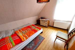 Einfamilienhaus in Kraja: 6 Zimmer, Garten, Garage und viel Platz für die Familie – Hinterdorfstraße 57, 99752 Kraja – Vorschaubild 13