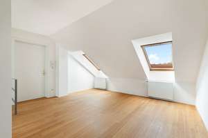 Charaktervolle und lichtdurchflutetet Dachgeschoss-Maisonette mit Blick auf den Weißensee – Die vollständige Adresse der Immobilie erhältst du vom Anbieter., 13086 Weißensee, Berlin – Vorschaubild 9