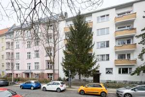 Lichtdurchflutete 1-Zimmer-Wohnung mit Südbalkon in bester Lage in Steglitz – mit Eigennutzoption! – Flemmingstraße 7a, 12163 Steglitz, Berlin – Vorschaubild 3