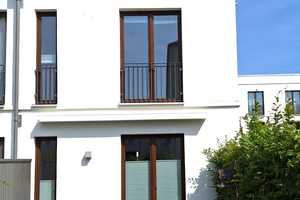 Modernes Stadthaus mit Einbauküche, Garten, Dachterrasse und Tiefgaragenstellplatz – Wolfsburg – Vorschaubild 4
