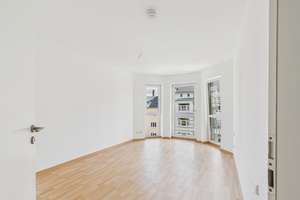 Mit Lift ins 4. OG - Balkon - Wanne + Dusche - Tiefgaragenstellplatz u.v.m. – Georg-Landgraf-Straße 21, 9112 Kaßberg, Chemnitz – Vorschaubild 8