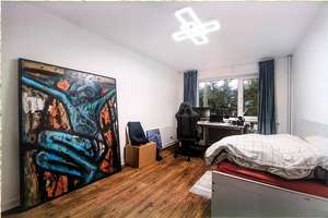 Große 4-Zimmer Wohnung mit hübscher Veranda und offenem Kamin. Ideal für Familien, da großer Garten – Friedensallee 365, 22761 Bahrenfeld, Hamburg – Vorschaubild 3