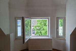 Krefeld: Großzügige 2-Zimmeraltbauwohnung, kleine Dachterrasse! – Die vollständige Adresse der Immobilie erhältst du vom Anbieter., 47803 Kempener Feld/Baackeshof, Krefeld – Vorschaubild 2