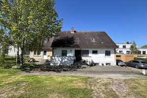 Einfamilienhaus mit Einliegerwohnung und großem Eckgrundstück – Ostholstein (Kreis) – Vorschaubild 1