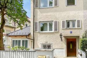 Reiheneckhaus mit Sonnenterrasse & Garten in Harlaching