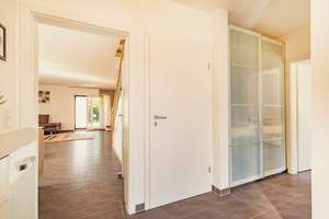 BRUMANI | Moderne energieeffiziente Doppelhaushälfte in ruhiger Lage in Kenzingen – Die vollständige Adresse der Immobilie erhältst du vom Anbieter., 79341 Kenzingen – Vorschaubild 2