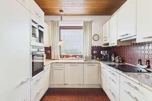Repräsentative Unternehmer-Villa mit DG-ELW und Atelier in hervorragender und ruhiger Wohnlage – Die vollständige Adresse der Immobilie erhältst du vom Anbieter., 85051 Süd, Ingolstadt – Vorschaubild 7
