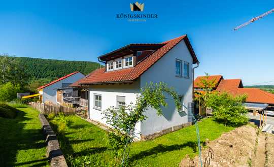 Zwei Wohnungen unter einem Dach - Vielfältig nutzbares Haus in idyllischer Randlage von Metzingen-Gl