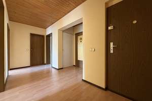 Bezugsfreie 3-Zimmerwohnung mit Balkon in begehrter Lage zu verkaufen! – Die vollständige Adresse der Immobilie erhältst du vom Anbieter., 50739 Bilderstöckchen, Köln – Vorschaubild 2