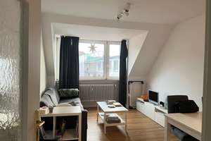 Neuwertige möblierte 2-Zimmer-Wohnung! Direkt im Zentrum mit EBK