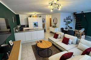 Helle 3-Zimmer Dachgeschoss-Wohnung  Maisonette mit Balkon in Fellbach-Schmiden