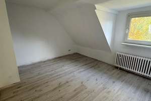 Frisch renovierte 2-Zimmer Wohnung in Oberhausen-Dümpten – Mülheimer Straße 410, 46045 Dümpten, Oberhausen – Vorschaubild 1