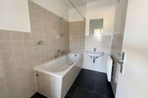 Über den Dächern von Fischeln! Familienwohnung mit Balkon! – Remscheider Straße 14, 47807 Fischeln, Krefeld – Vorschaubild 9