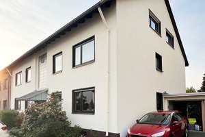 Freie und gemütliche 2-Zimmer-Dachgeschosswohnung in Köln Porz-Eil – Die vollständige Adresse der Immobilie erhältst du vom Anbieter., 51145 Eil, Köln – Vorschaubild 1