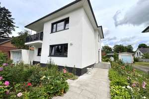 Top saniertes Architektenhaus mit großem Grundstück in begehrter Wohnlage von Berlin-Heiligensee – Die vollständige Adresse der Immobilie erhältst du vom Anbieter., 13503 Heiligensee, Berlin – Vorschaubild 2