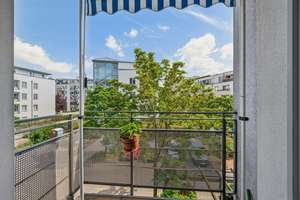 Lichtdurchflutete 2-Zimmer-Wohnung mit großer Süd-Loggia, Aufzug und Tiefgaragenstellplatz – Die vollständige Adresse der Immobilie erhältst du vom Anbieter., 12559 Köpenick, Berlin – Vorschaubild 6