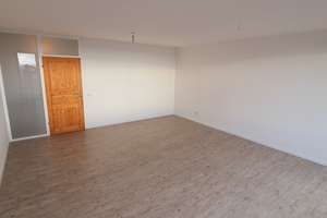 Große sanierte 3 Zimmer Wohnung in Köln Weiden in der obersten Etage mit Einbauküche – Lübecker Str. 13, 50858 Weiden, Köln – Vorschaubild 3