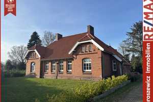* Historische Denkmalgeschützte Doppelhaushälfte (links) in Wymeer, Ostfriesland * Komplett  saniert – Leer (Kreis) – Vorschaubild 1