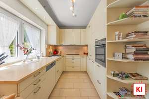 Sonniges Landhaus mit weitläufigem Garten – Die vollständige Adresse der Immobilie erhältst du vom Anbieter., 81249 Lochhausen, München – Vorschaubild 12