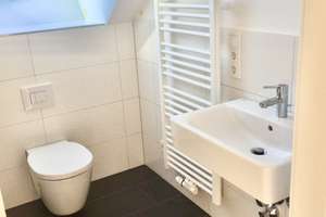 Stilvolle Maisonettewohnung mit Terasse in begehrter, ruhiger Bestlage. – Am Neufeld 19, 81829 Trudering-Riem (Ortsteil), München – Vorschaubild 7
