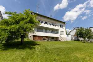 Eigennutzer und Kapitalanleger aufgepasst! Dreifamilienhaus in ruhiger Lage von Steinkirchen – Pfaffenhofen an der Ilm (Kreis) – Vorschaubild 1