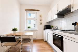 Geräumiges, helles Studio-Apartment in der Nähe des Boxhagener Platzes – Die vollständige Adresse der Immobilie erhältst du vom Anbieter., 10245 Friedrichshain, Berlin – Vorschaubild 4