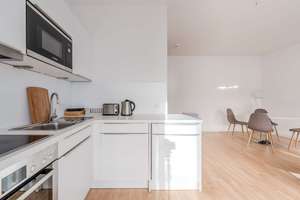 Bezugsfreie helle 3-Zimmerwohnung mit 2 Badezimmern und Loggia in sehr zentraler Lage in Mitte – Schützenstraße 41, 10117 Mitte (Ortsteil), Berlin – Vorschaubild 5