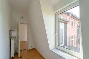 Sofort bezugsfrei! Charmante 3,5-Zimmer-Altbauwohnung mit zwei Balkonen am Rostocker Stadthafen – Die vollständige Adresse der Immobilie erhältst du vom Anbieter., 18057 Kröpeliner-Tor-Vorstadt, Rostock – Vorschaubild 32