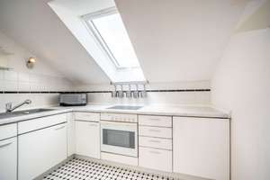 KENSINGTON - Exklusiv - Lichtdurchflutete Dachgeschosswohnung mit beeindruckender Fensterfront – Die vollständige Adresse der Immobilie erhältst du vom Anbieter., 81737 Altperlach, München – Vorschaubild 9